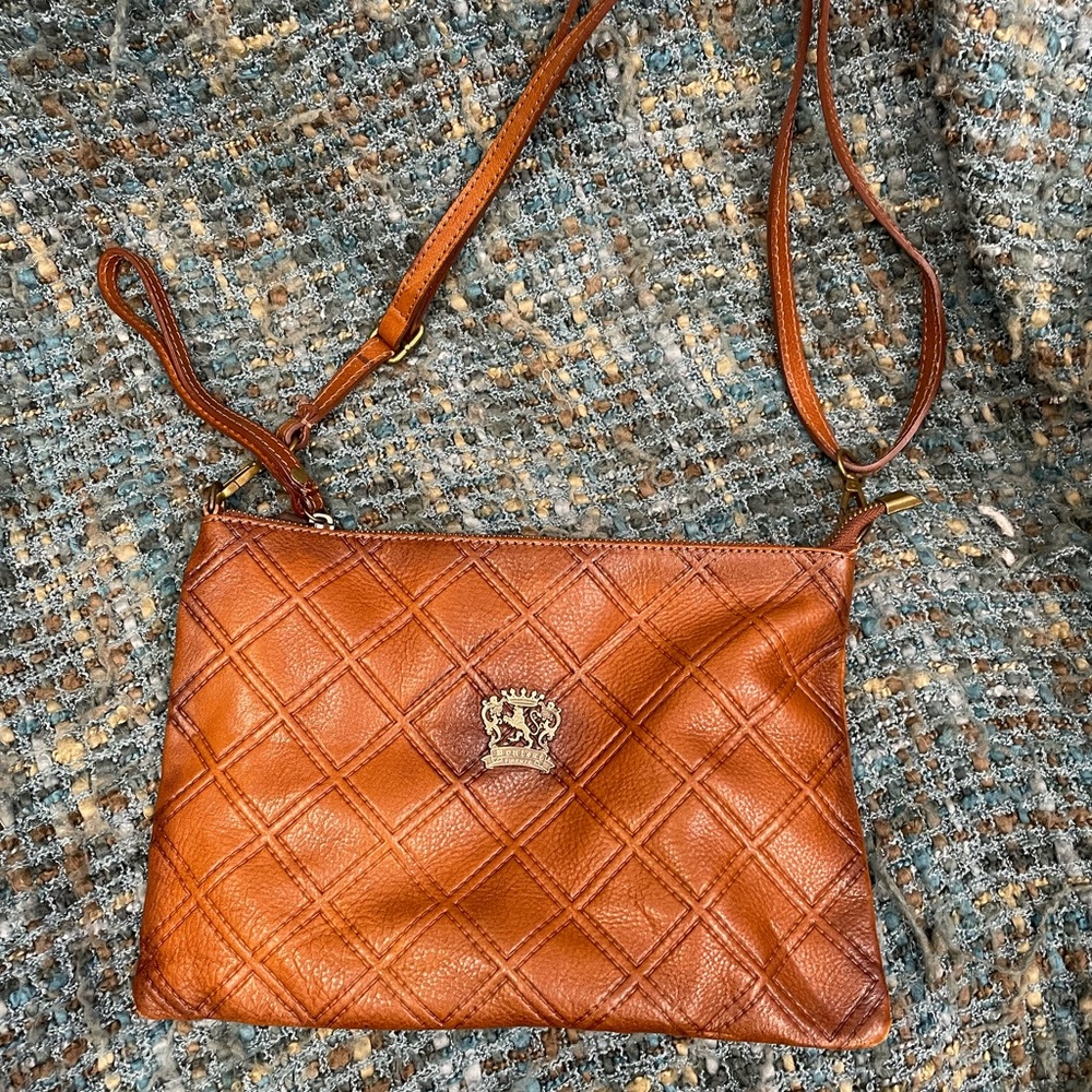 Pratesi Firenze Italy Leather Cognac
Wristlet Crossbody Clutch Quilted